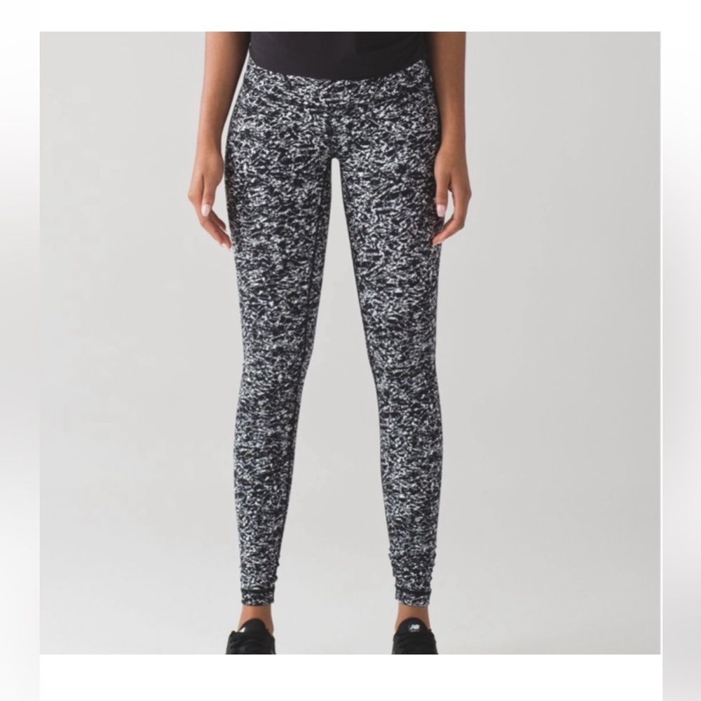 Lululemon leggings size 4